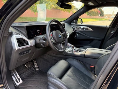 2025 BMW XM Base