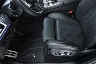 2025 BMW XM Base