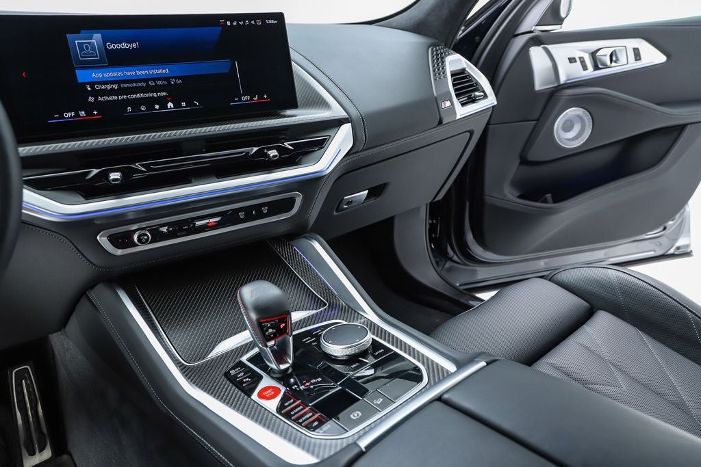 2025 BMW XM Base