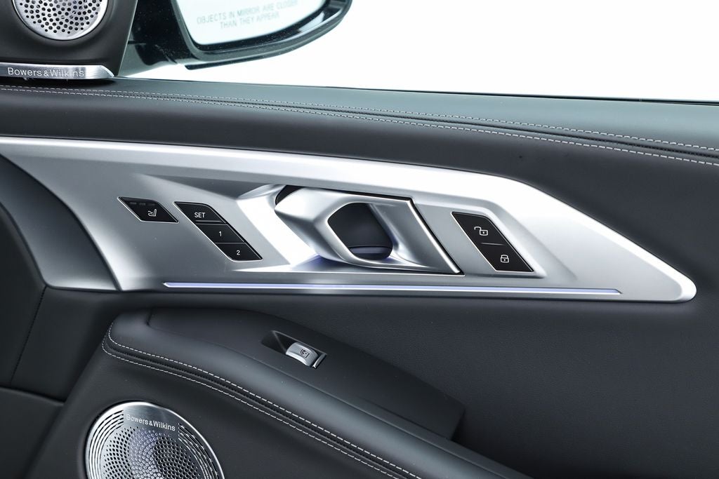 2025 BMW XM Base