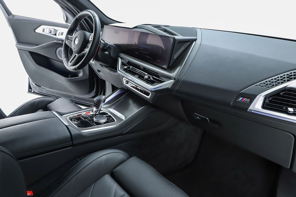 2025 BMW XM Base