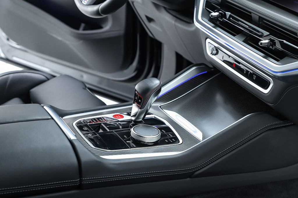 2025 BMW XM Base
