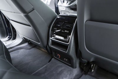 2025 BMW XM Base