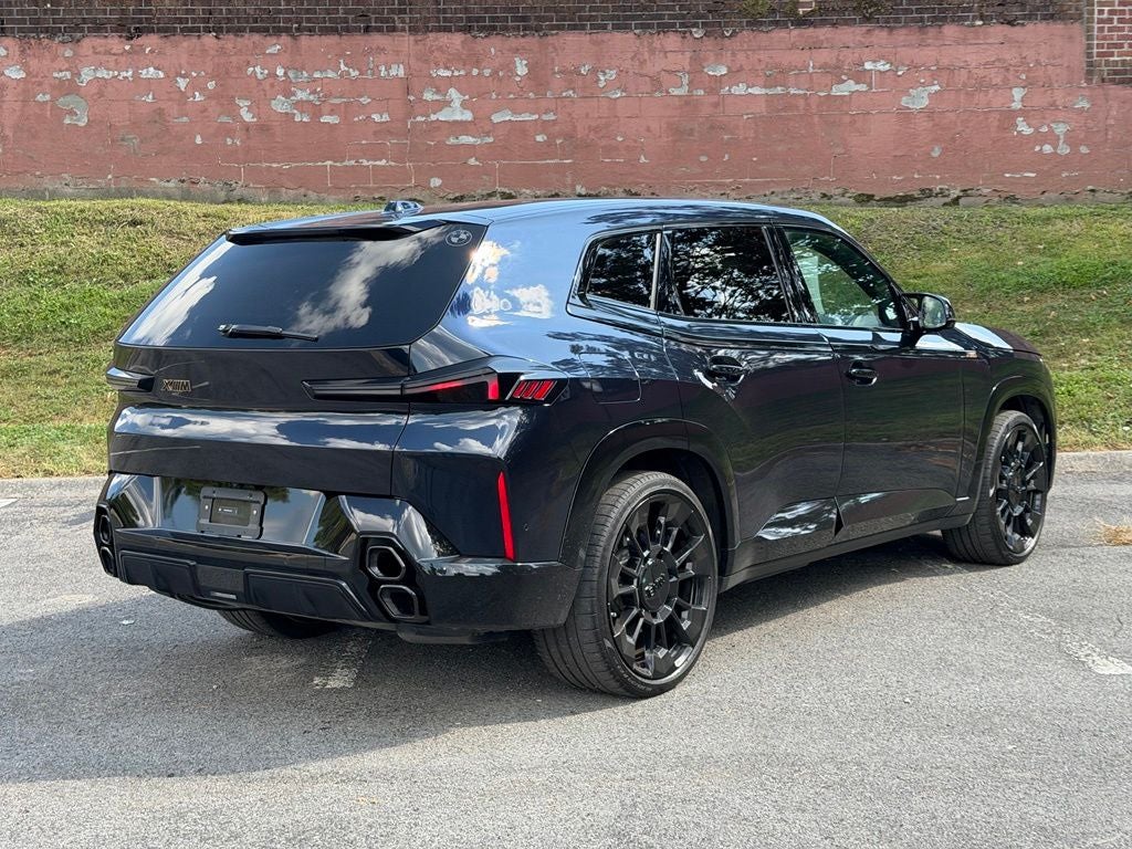 2025 BMW XM Base