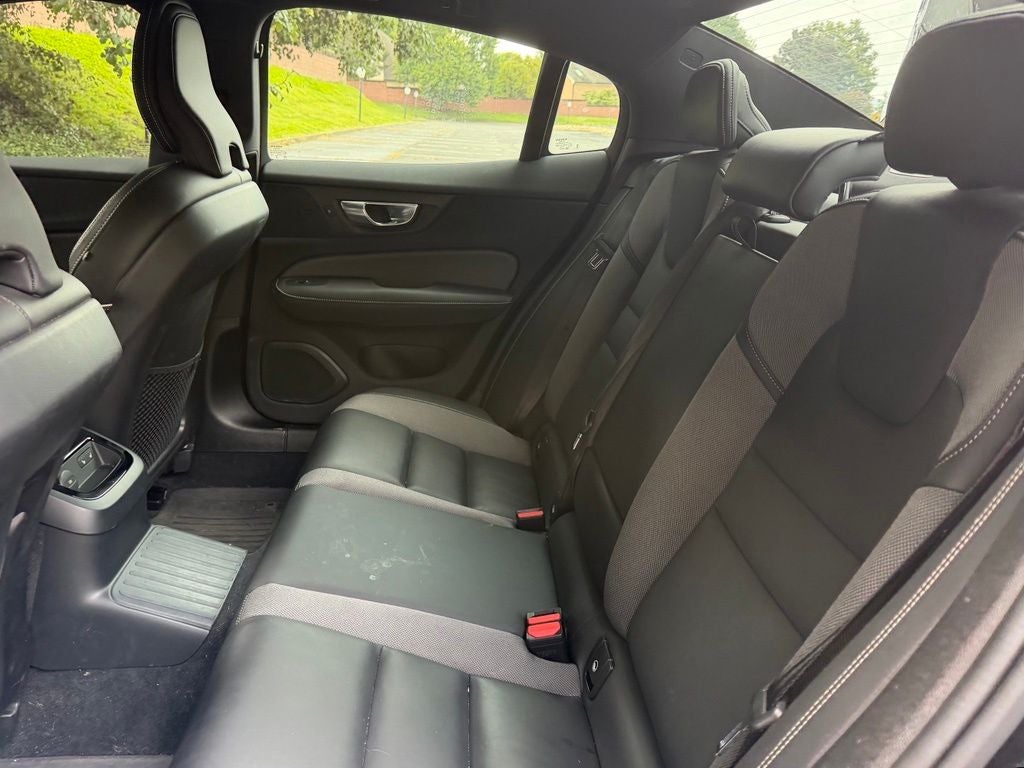 2024 Volvo S60 Recharge Plug-In Hybrid Ultimate