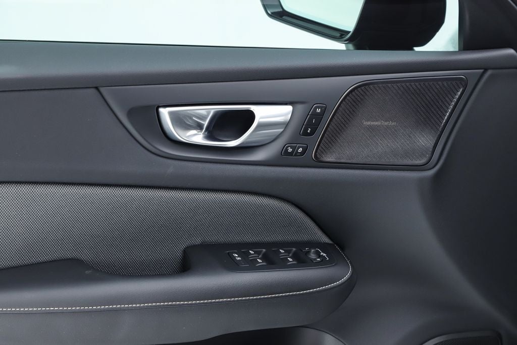 2024 Volvo S60 Recharge Plug-In Hybrid Ultimate