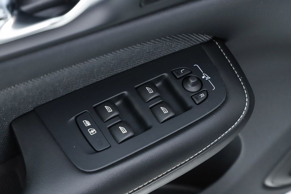 2024 Volvo S60 Recharge Plug-In Hybrid Ultimate