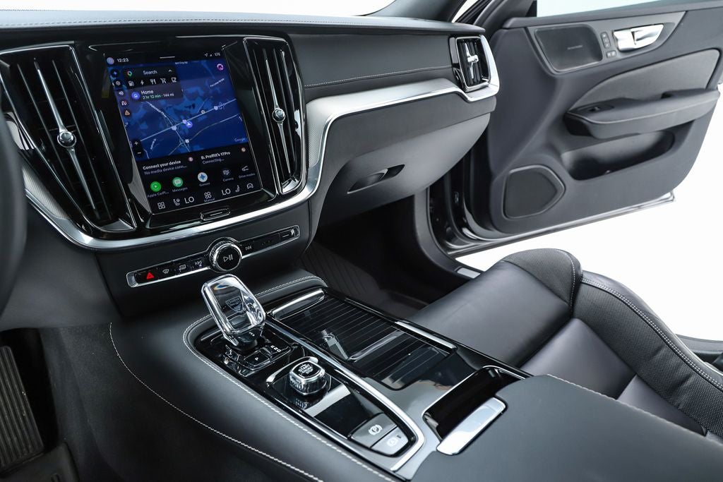2024 Volvo S60 Recharge Plug-In Hybrid Ultimate