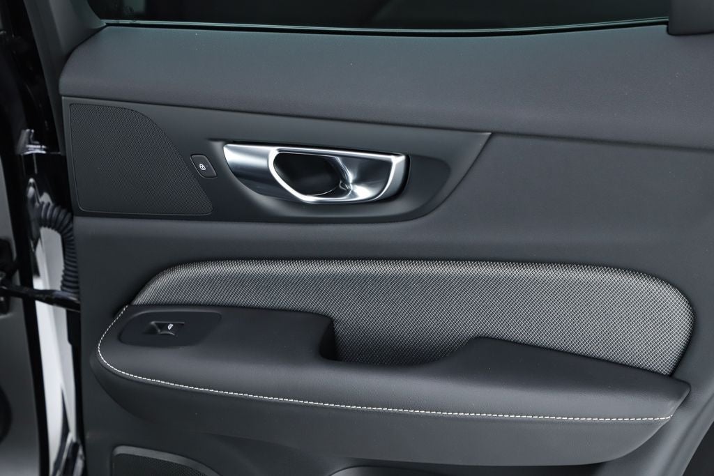 2024 Volvo S60 Recharge Plug-In Hybrid Ultimate