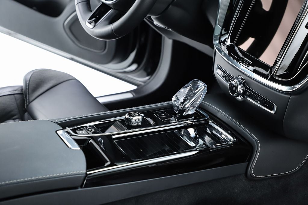 2024 Volvo S60 Recharge Plug-In Hybrid Ultimate
