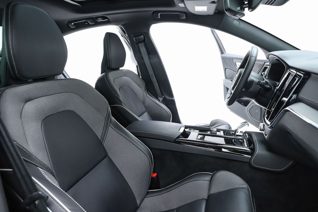 2024 Volvo S60 Recharge Plug-In Hybrid Ultimate