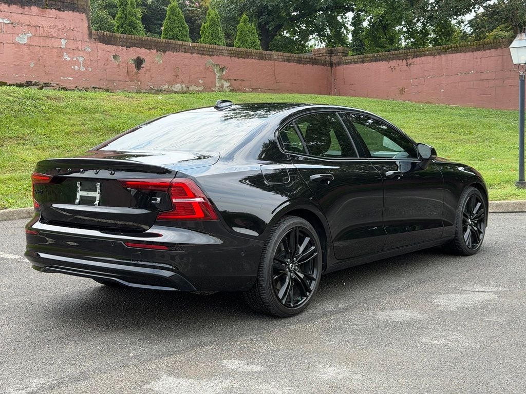 2024 Volvo S60 Recharge Plug-In Hybrid Ultimate