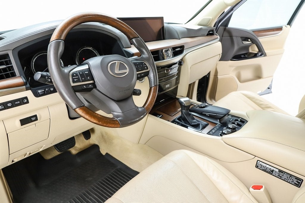 2017 Lexus LX 570