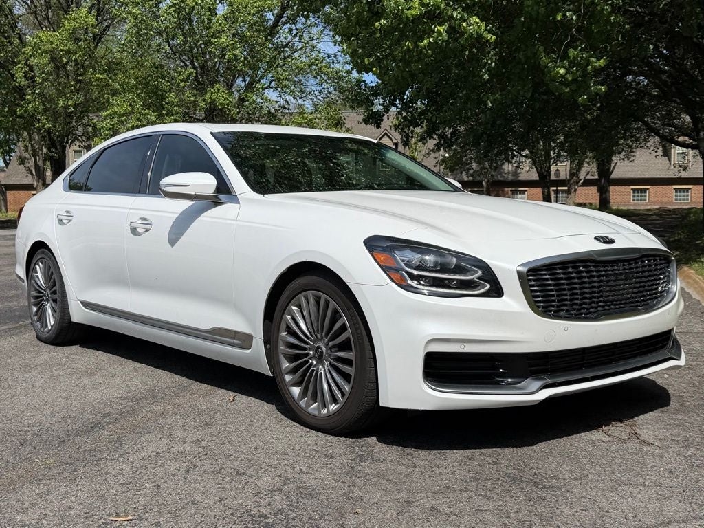 2020 Kia K900 Luxury