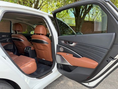 2020 Kia K900 Luxury