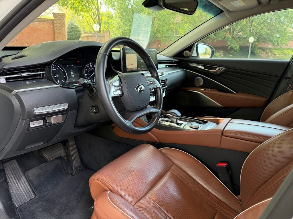 2020 Kia K900 Luxury