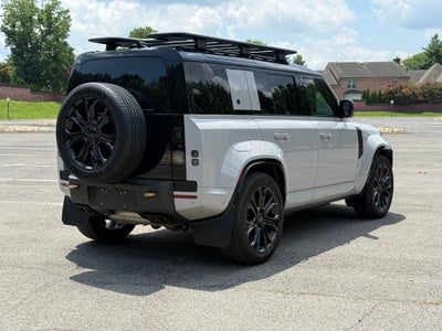 2026 Land Rover Defender 110 OCTA