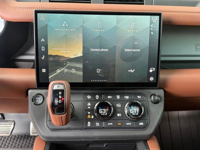 2026 Land Rover Defender 110 OCTA