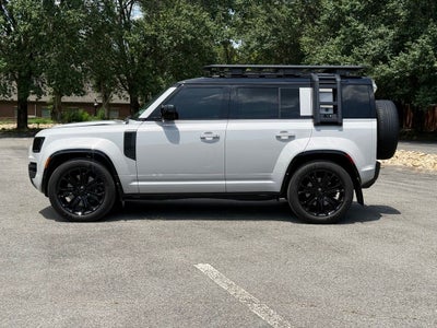2026 Land Rover Defender 110 OCTA