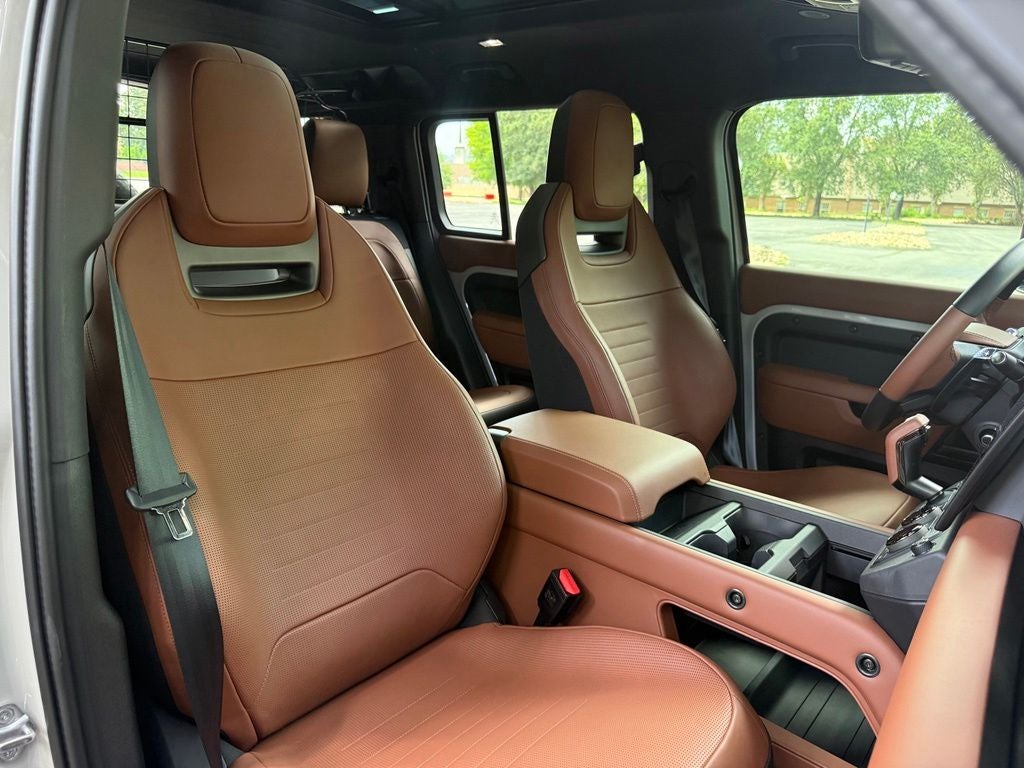 2026 Land Rover Defender 110 OCTA