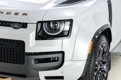 2026 Land Rover Defender 110 OCTA