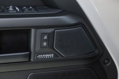 2026 Land Rover Defender 110 OCTA
