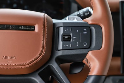 2026 Land Rover Defender 110 OCTA