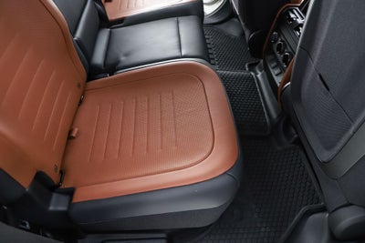 2026 Land Rover Defender 110 OCTA