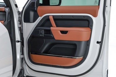 2026 Land Rover Defender 110 OCTA