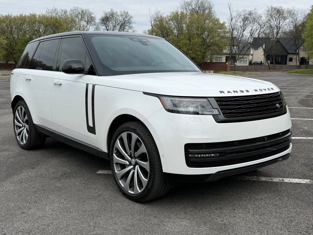 2025 Land Rover Range Rover SE