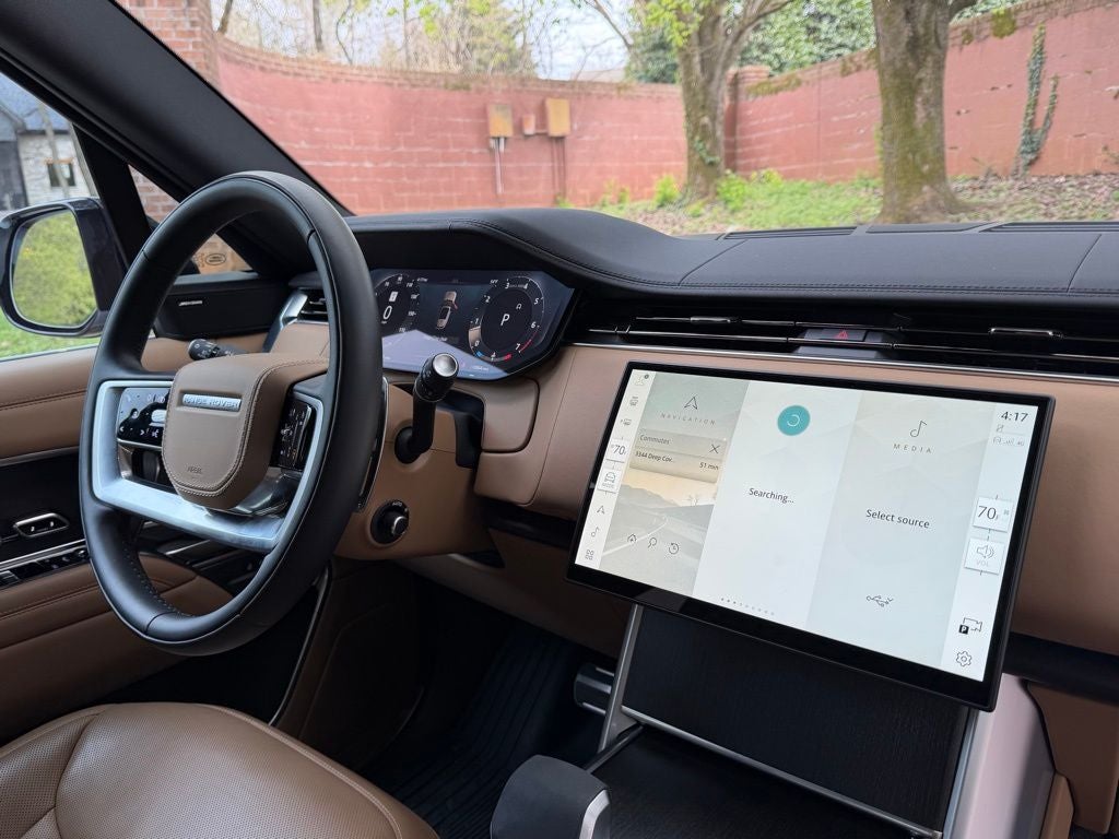 2025 Land Rover Range Rover SE