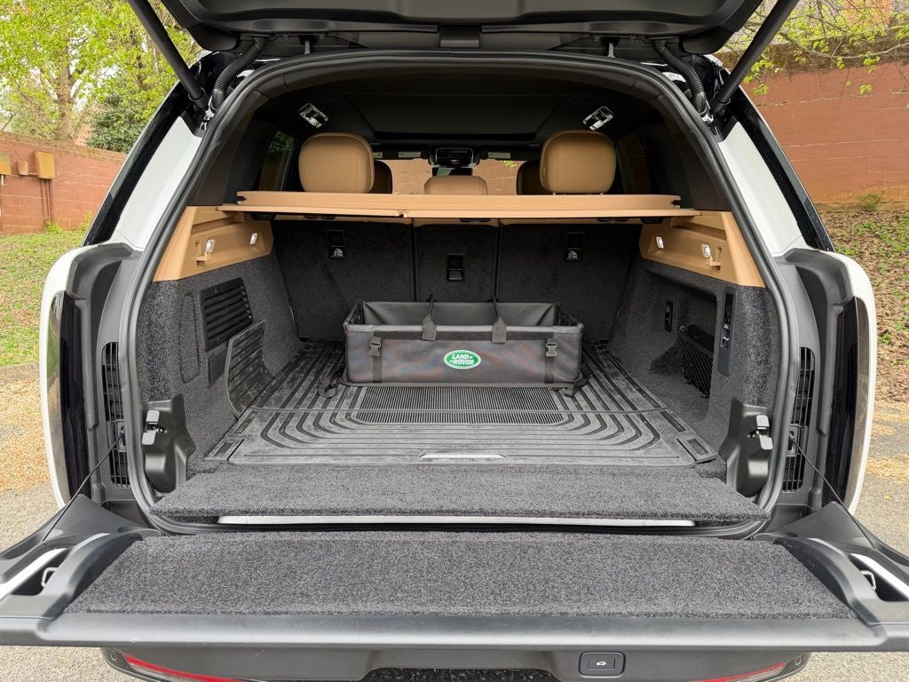 2025 Land Rover Range Rover SE