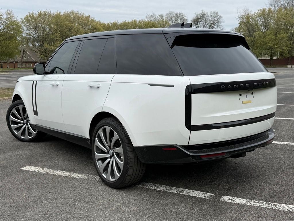 2025 Land Rover Range Rover SE