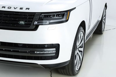 2025 Land Rover Range Rover SE