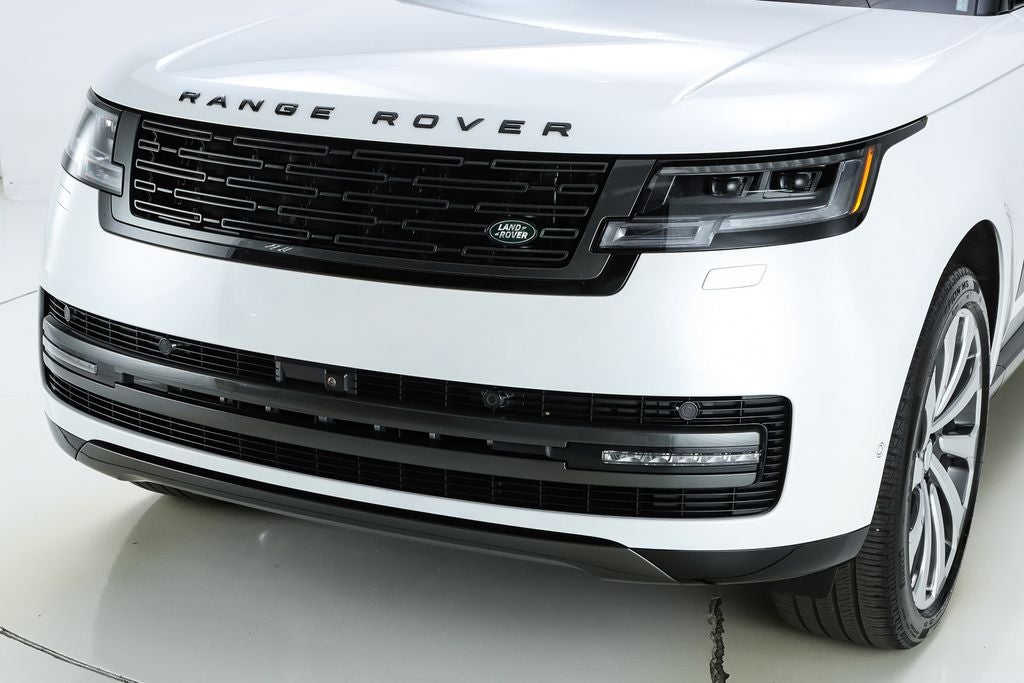 2025 Land Rover Range Rover SE