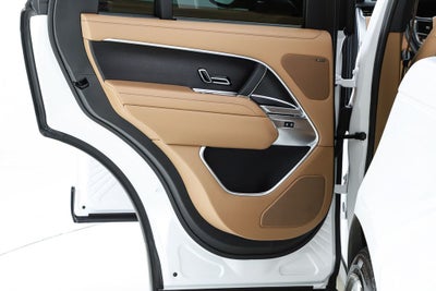 2025 Land Rover Range Rover SE