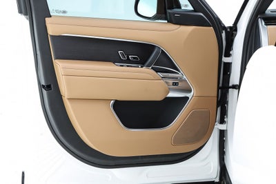 2025 Land Rover Range Rover SE
