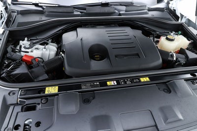 2025 Land Rover Range Rover SE