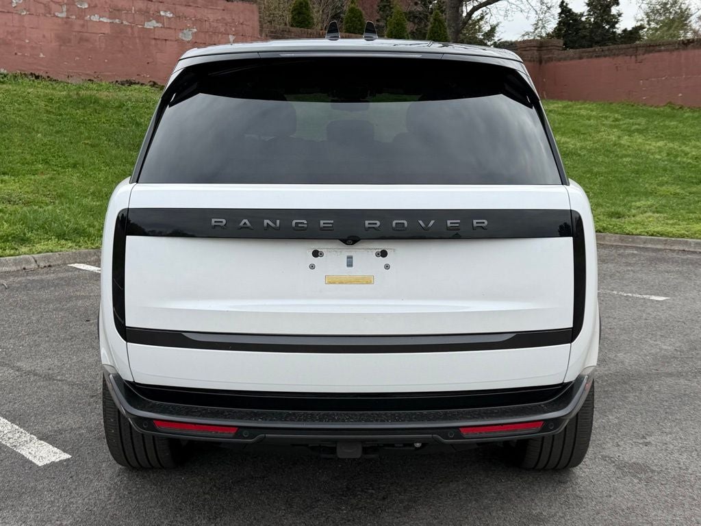 2025 Land Rover Range Rover SE