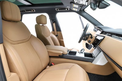 2025 Land Rover Range Rover SE