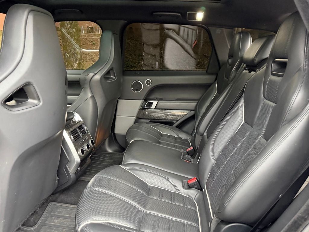 2017 Land Rover Range Rover Sport 5.0L V8 Supercharged SVR