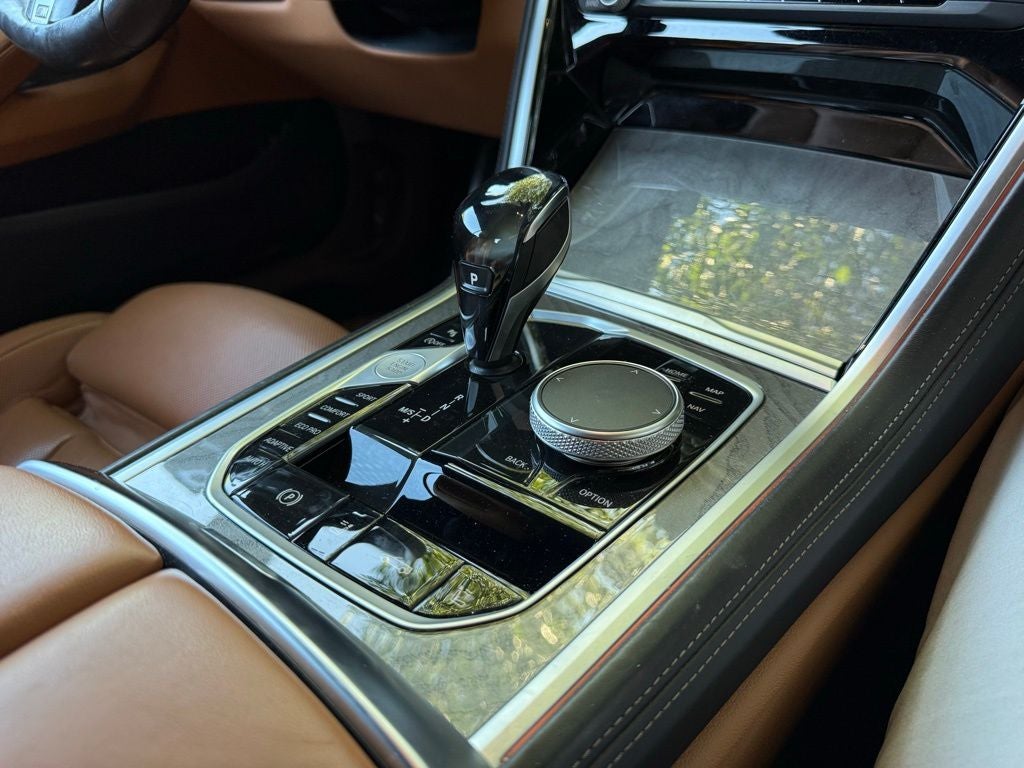 2020 BMW 8 Series 840i