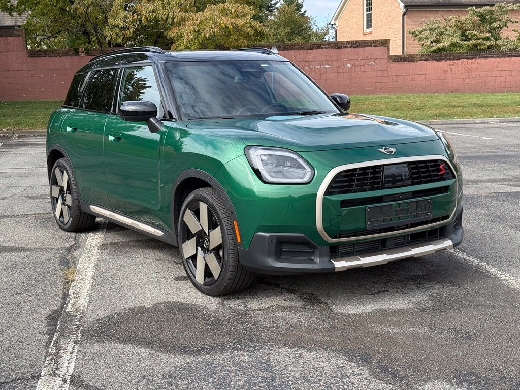 2025 MINI Cooper S Countryman Iconic