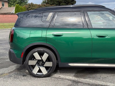 2025 MINI Cooper S Countryman Iconic