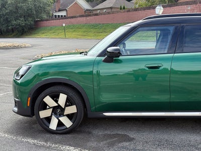 2025 MINI Cooper S Countryman Iconic