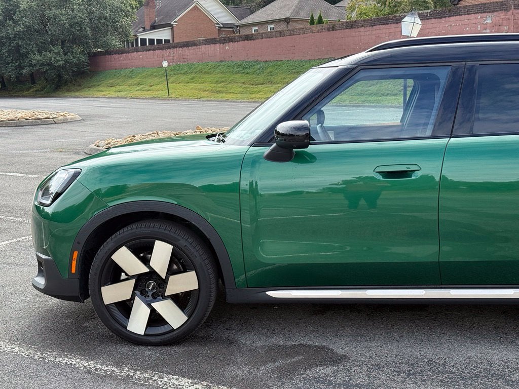 2025 MINI Cooper S Countryman Iconic