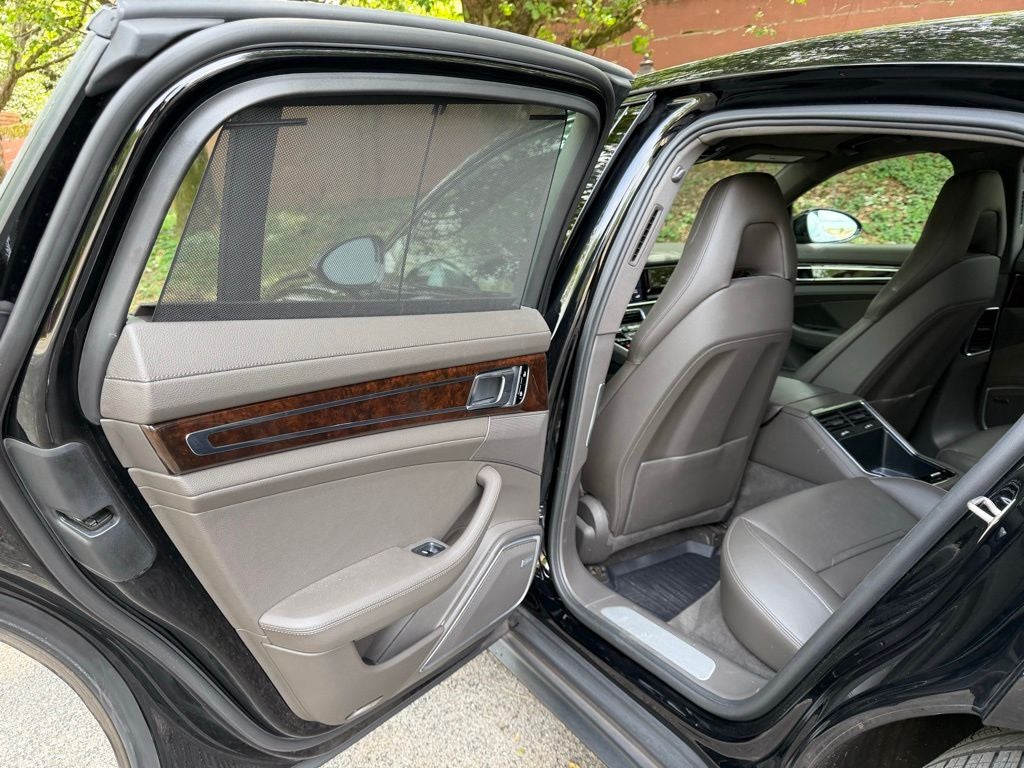 2020 Porsche Panamera 4