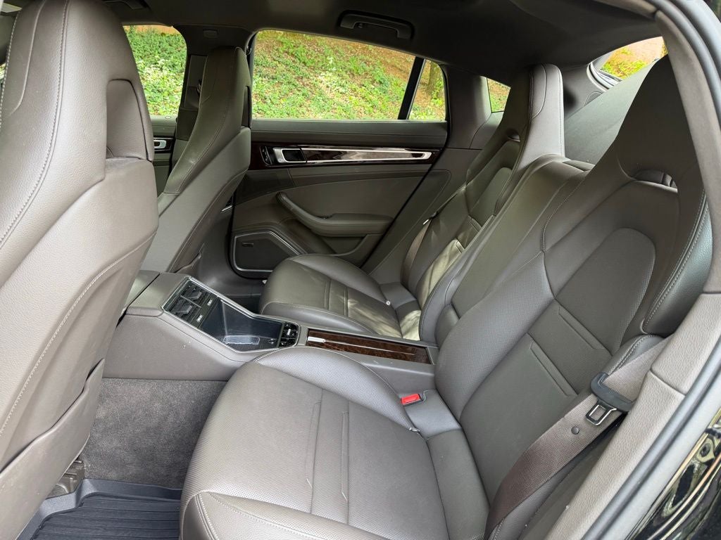 2020 Porsche Panamera 4