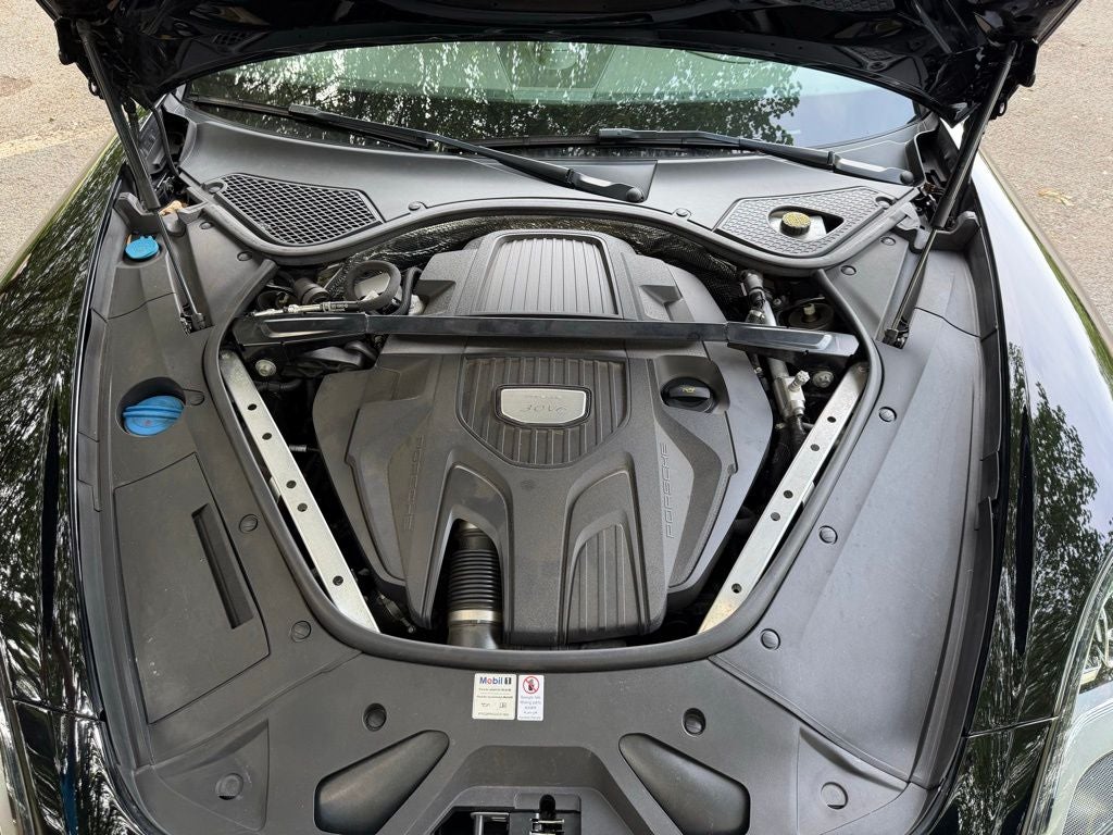 2020 Porsche Panamera 4