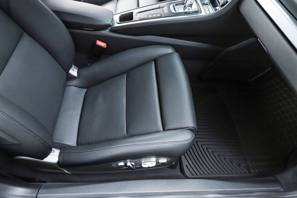 2025 Porsche 718 Cayman Base